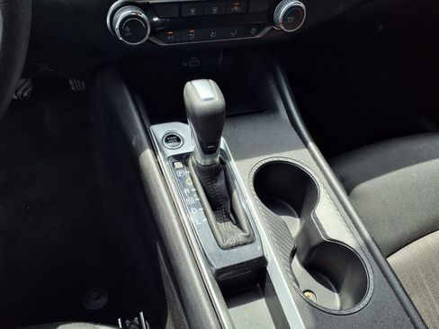 Used 2024 Nissan Altima 2.5 S image 7