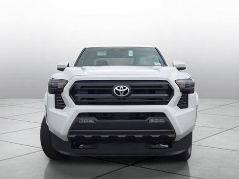 Certified 2024 Toyota Tacoma SR5 image 5