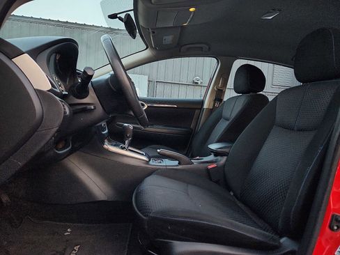 Used 2019 Nissan Sentra SR image 13