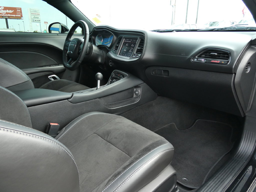 Used 2022 Dodge Challenger R/T Scat Pack RWD image 16