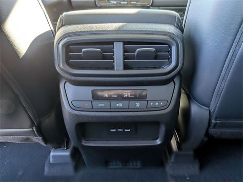 New 2025 Honda Pilot Touring image 26