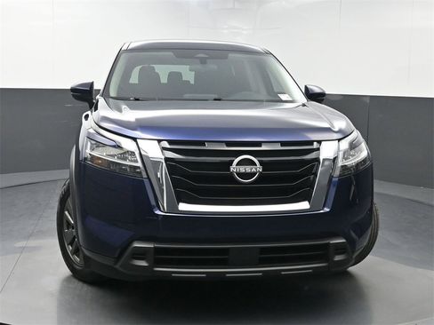 Used 2022 Nissan Pathfinder S image 38