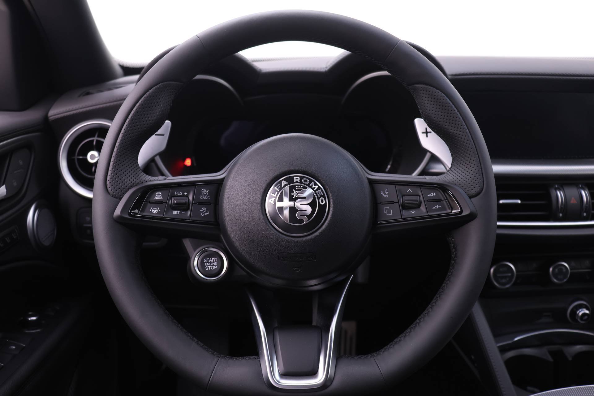 New 2026 Alfa Romeo Stelvio Sprint AWD/4WD image 15