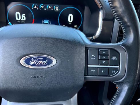 Used 2022 Ford F150 Lariat w/ FX4 Off-Road Package image 23