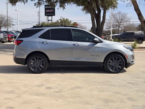 Certified 2024 Chevrolet Equinox RS image 2