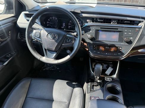 Used 2014 Toyota Avalon XLE FWD image 7