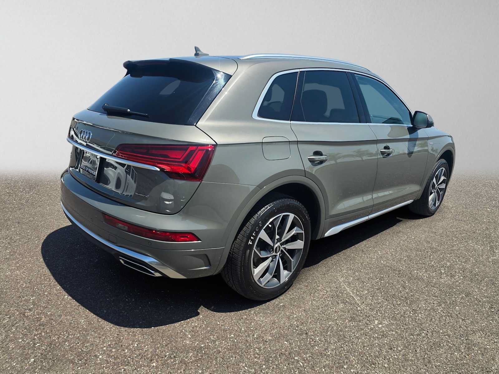 Used 2024 Audi Q5 2.0T Premium Plus AWD/4WD image 3