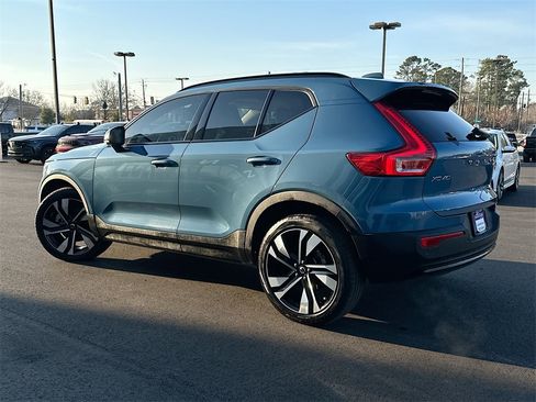 Used 2025 Volvo XC40 B5 Ultra w/ Protection Package Premier image 6