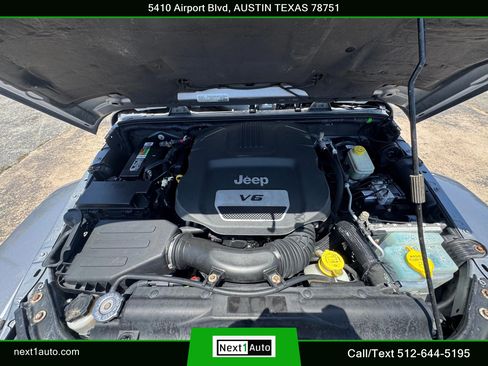 Used 2016 Jeep Wrangler Unlimited Sahara w/ Max Tow Package AWD/4WD image 33