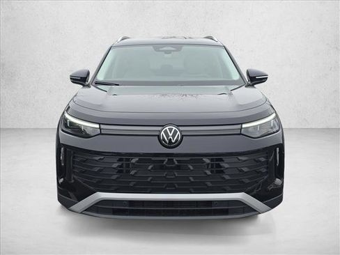 New 2026 Volkswagen Tiguan SE image 7