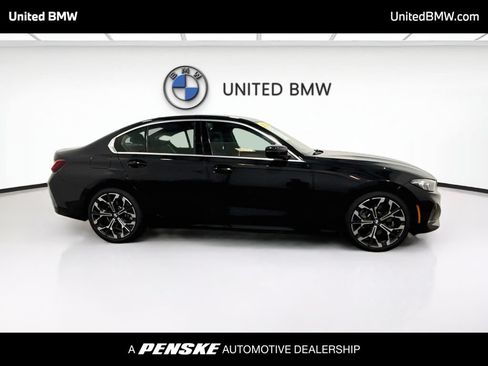 Used 2026 BMW 330i xDrive Sedan w/ Premium Package AWD/4WD image 4