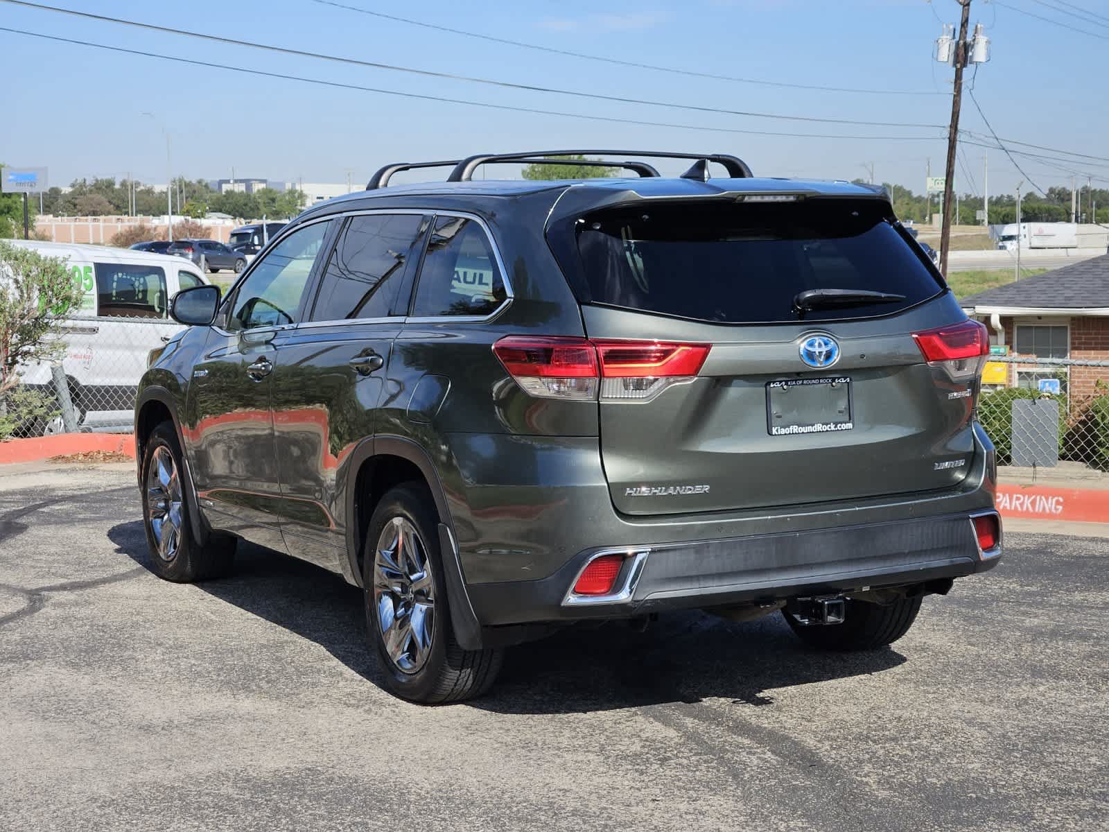 Used 2019 Toyota Highlander Limited Platinum w/ Carpet Mat Package (TMS) AWD/4WD image 34