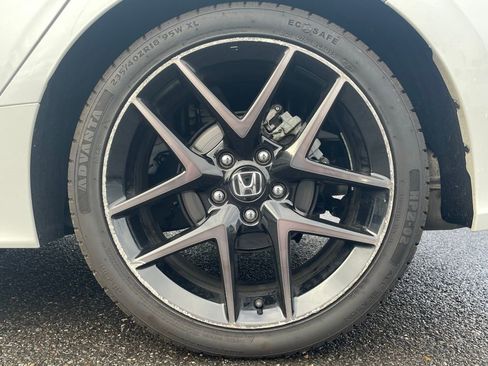 Used 2023 Honda Civic Sport Touring image 8