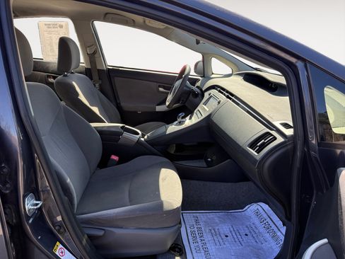 Used 2012 Toyota Prius Three FWD image 19