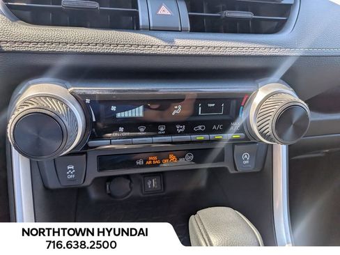 Used 2023 Toyota RAV4 LE AWD/4WD image 13