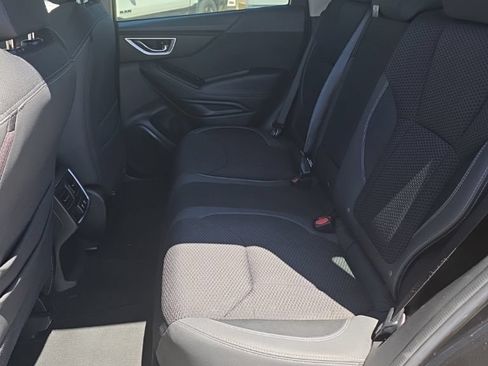 Used 2023 Subaru Forester Premium AWD/4WD image 17