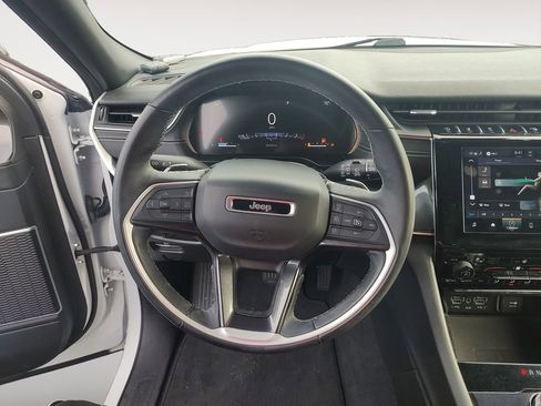 Used 2021 Jeep Grand Cherokee L Laredo AWD/4WD image 12