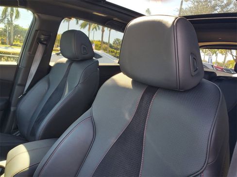 Used 2025 Acura RDX A-Spec image 17