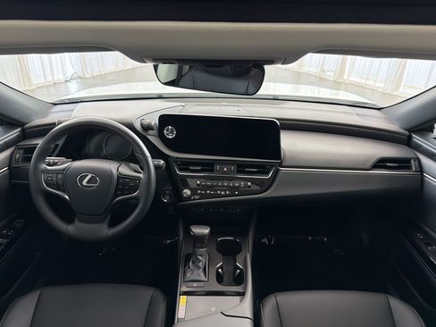 Used 2025 Lexus ES 350 w/ Premium Package FWD image 16