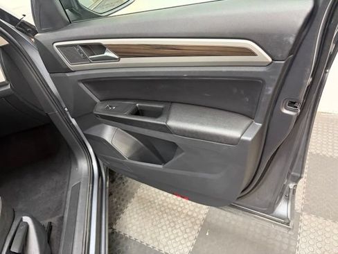 Used 2021 Volkswagen Atlas SE w/ Panoramic Sunroof Package AWD/4WD image 40