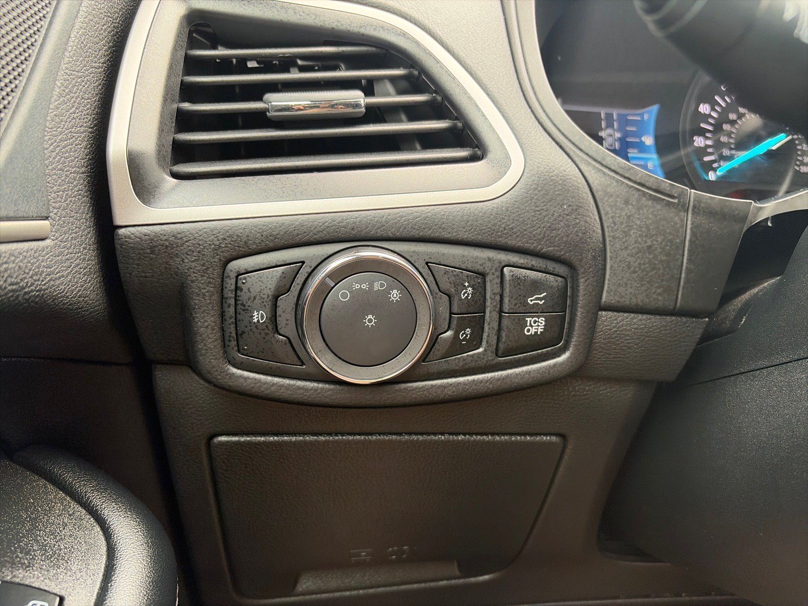 Used 2024 Ford Edge SEL w/ Convenience Package AWD/4WD image 25
