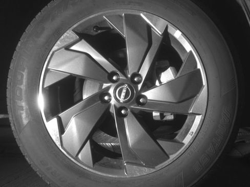 Used 2025 Nissan Rogue SV FWD image 16