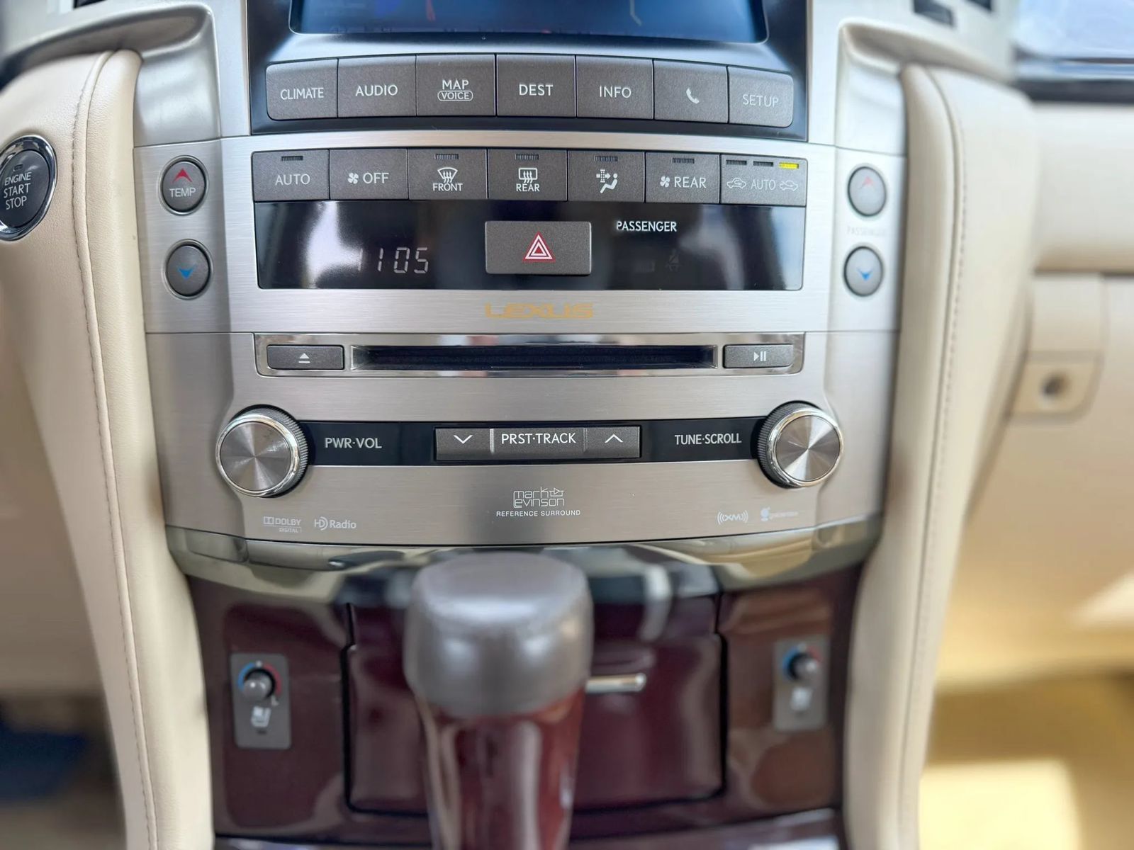 Used 2013 Lexus LX 570 4WD w/ Luxury Pkg image 71