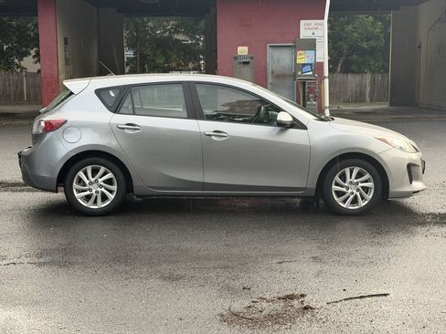 Used 2012 MAZDA MAZDA3 i Touring FWD image 7