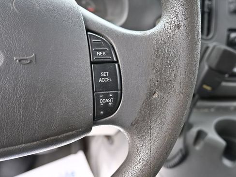 Used 2003 Ford E-450 and Econoline 450 RWD image 33