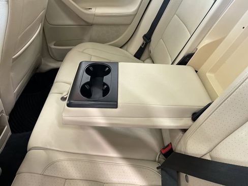 Used 2012 Volkswagen Jetta SE image 22