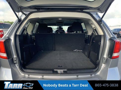 Used 2019 Dodge Journey SE FWD image 19
