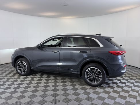 Used 2025 Audi Q5 Premium Plus w/ Premium Plus AWD/4WD image 8
