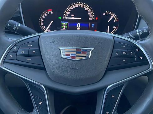 Used 2017 Cadillac XT5 Luxury image 30