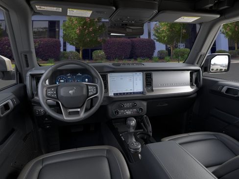 New 2026 Ford Bronco Outer Banks w/ Sasquatch Package AWD/4WD image 9