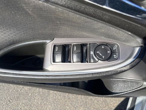 Used 2021 Chevrolet Malibu LT image 10