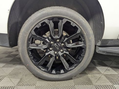 Used 2023 Chevrolet Suburban Premier image 56