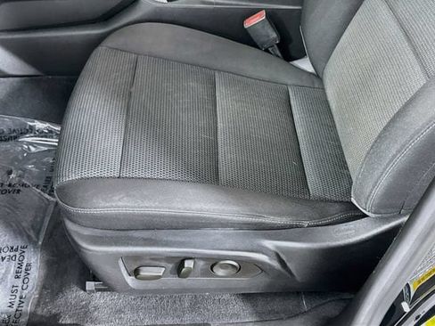 Used 2023 Chevrolet Colorado LT w/ LT Convenience Package II AWD/4WD image 19