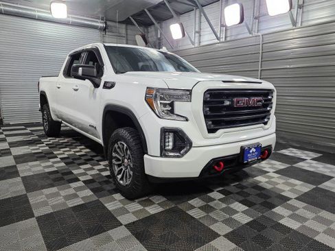 Used 2021 GMC Sierra 1500 AT4 w/ AT4 Preferred Package image 4