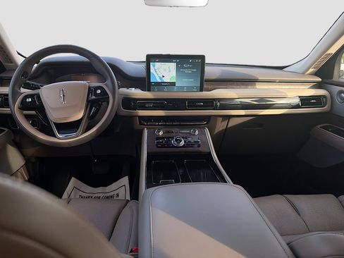 Certified 2023 Lincoln Aviator Reserve w/ Equipment Group 201A image 23