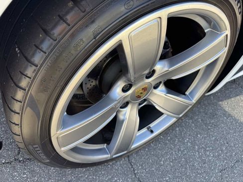 Used 2021 Porsche 718 Cayman image 30