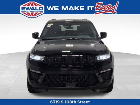 New 2025 Jeep Grand Cherokee Limited w/ Black Appearance Package image 15