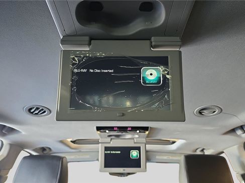 Used 2019 GMC Yukon XL Denali w/ Denali Ultimate Package image 21