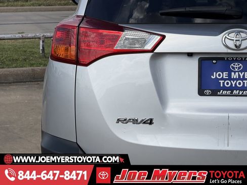 Used 2015 Toyota RAV4 XLE image 10