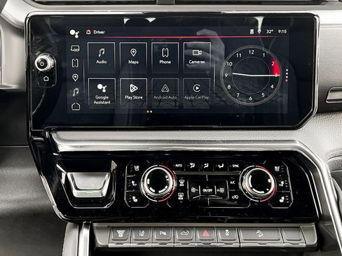 Used 2024 GMC Sierra 2500 Denali image 25