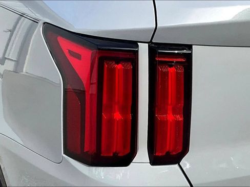 Certified 2023 Kia Sorento SX AWD/4WD image 22