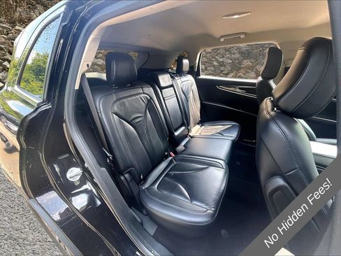 Used 2021 Lincoln Nautilus AWD w/ Equipment Group 101A image 23