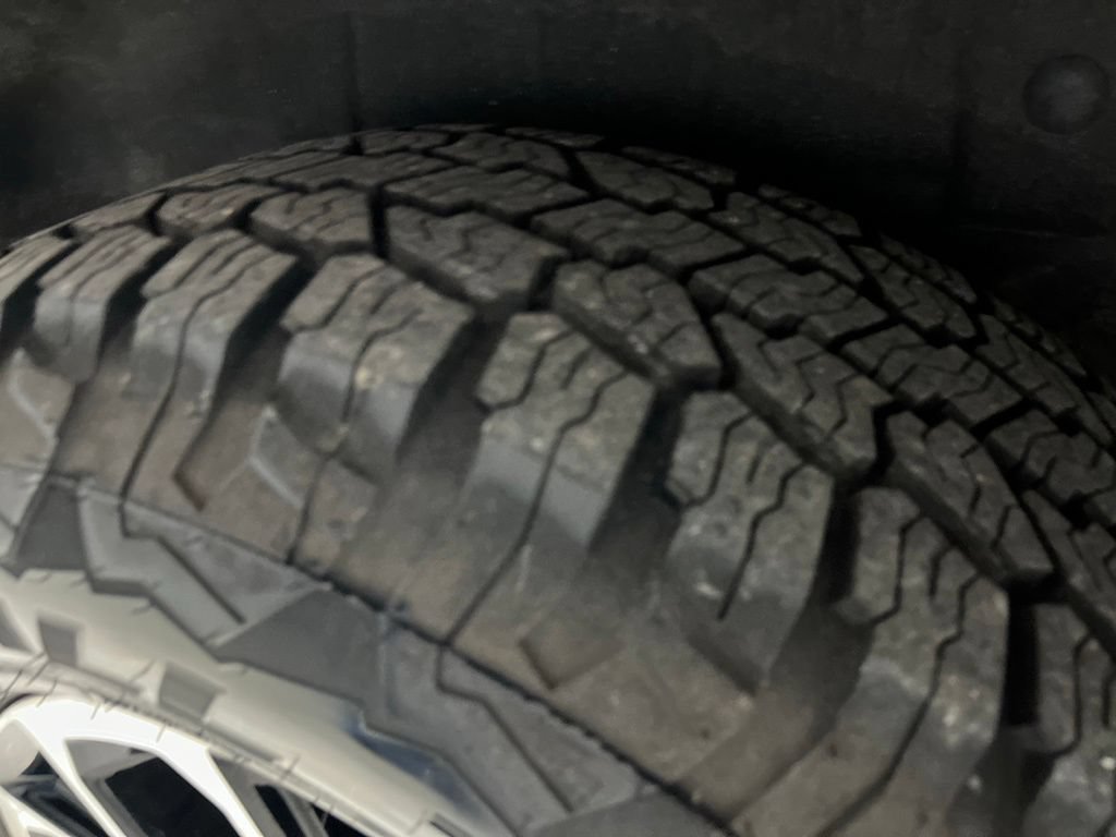 Used 2024 Ford Expedition XLT AWD/4WD image 50