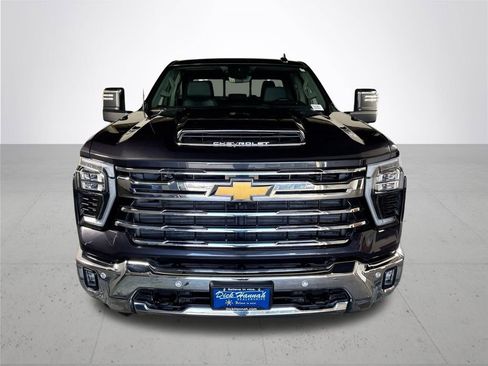 Used 2024 Chevrolet Silverado 3500 LTZ w/ LTZ Premium Package image 3