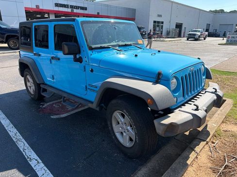 Used 2017 Jeep Wrangler Unlimited Sport w/ Quick Order Package 24S AWD/4WD image 9