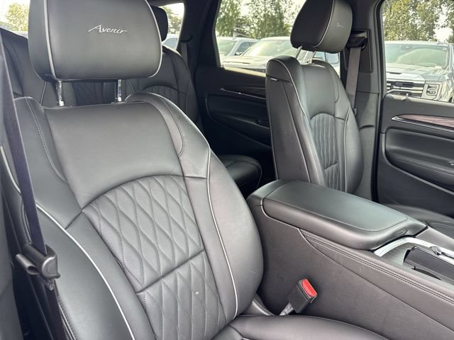 Used 2024 Buick Enclave Avenir w/ Avenir Technology Package FWD image 29